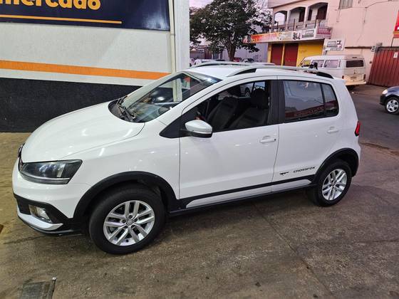 VOLKSWAGEN CROSSFOX 1.6 MSI FLEX 16V 4P MANUAL VOLKSWAGEN CROSSFOX 1.6 MSI FLEX 16V 4P MANUAL